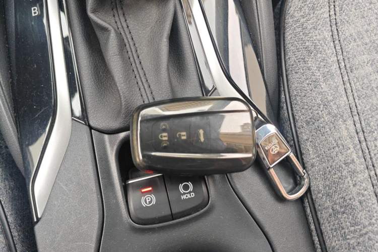 Used Toyota Corolla 2021 Dual-Motor 1.8L E-CVT Elite Edition Vehicle Key