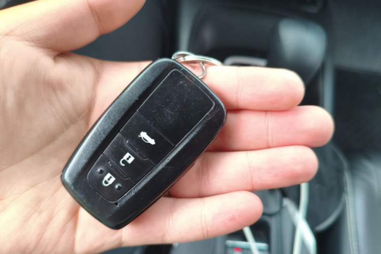 Used Toyota Corolla 2021 Dual-Motor 1.8L E-CVT Flagship Edition Vehicle Key