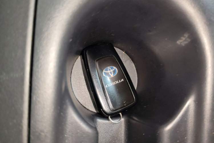 Used Toyota Corolla 2021 Dual-Motor 1.8L E-CVT Elite Edition Vehicle Key