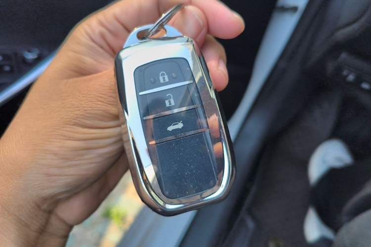 Used Toyota Corolla 2021 Dual-Motor 1.8L E-CVT Elite Edition Vehicle Key