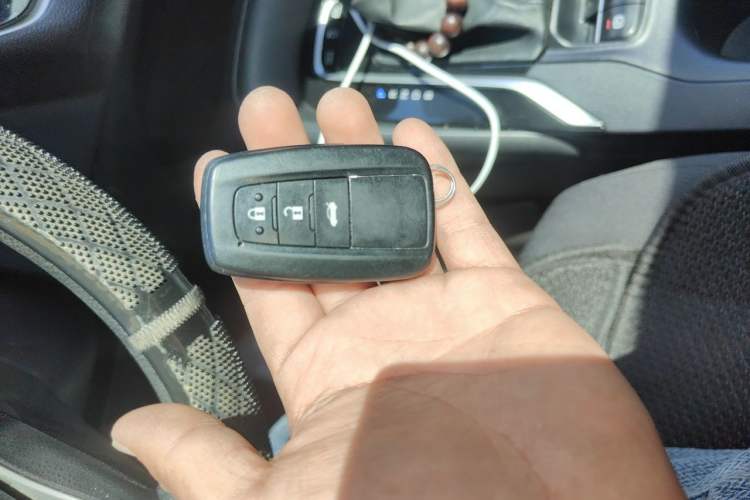 Used Toyota Corolla 2021 Dual-Motor 1.8L E-CVT Elite Edition Vehicle Key