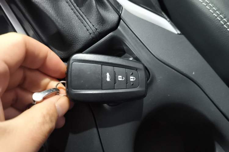 Used Toyota Corolla 2021 1.2T S-CVT Luxury Edition Vehicle Key