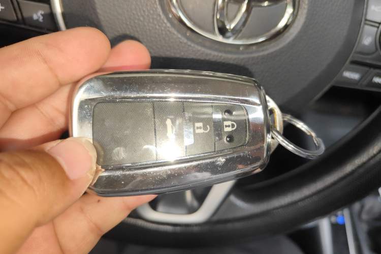 Used Toyota Corolla 2021 Dual-Motor 1.8L E-CVT Elite Edition Vehicle Key
