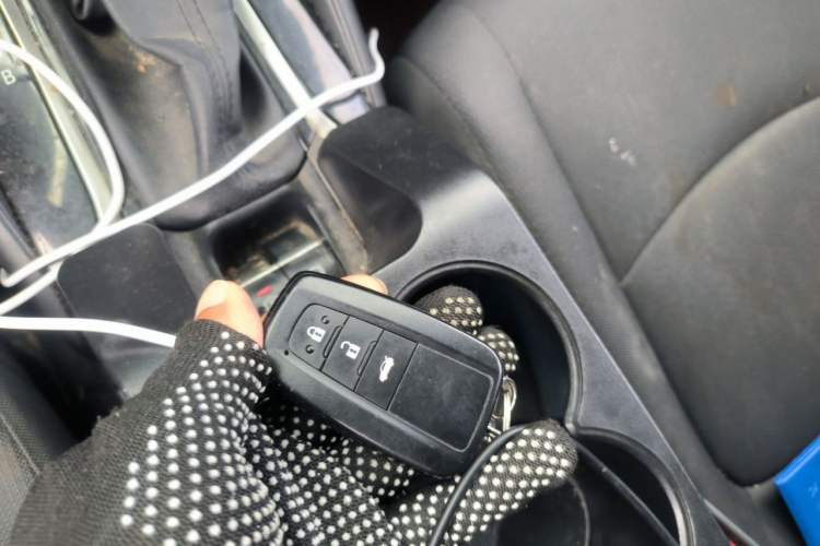 Used Toyota Corolla 2021 Dual-Engine 1.8L E-CVT Pioneer Edition Vehicle Key