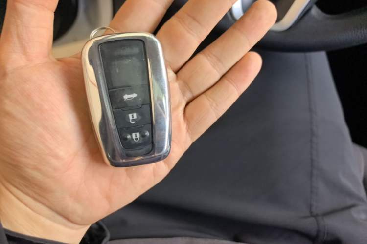 Used Toyota Corolla 2021 TNGA 1.5L CVT Elite Edition Vehicle Key