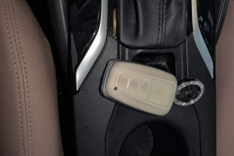 Used Toyota Corolla 2021 TNGA 1.5L CVT Elite Edition Vehicle Key