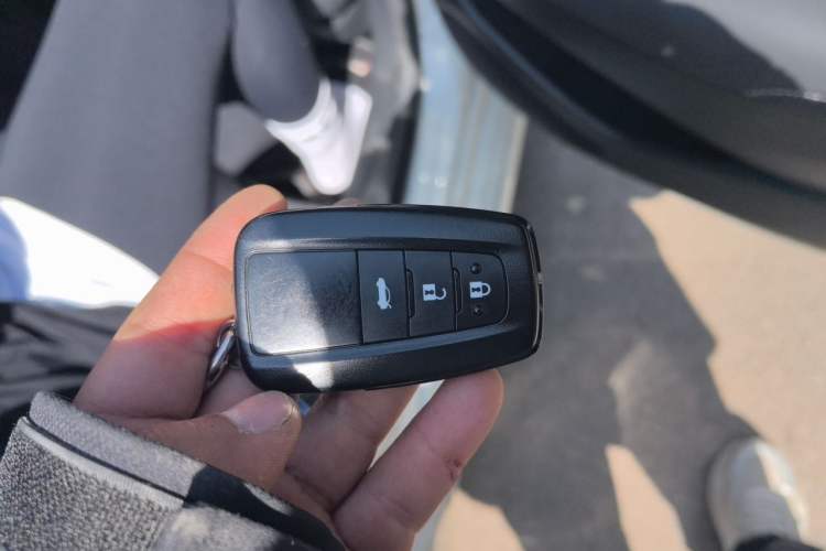 Used Toyota Corolla 2021 1.2T S-CVT Luxury Edition Vehicle Key