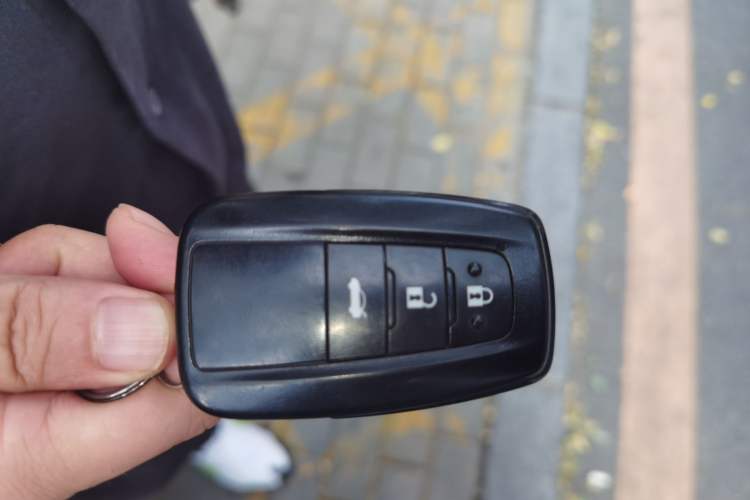 Used Toyota Corolla 2021 Dual-Motor 1.8L E-CVT Elite Edition Vehicle Key