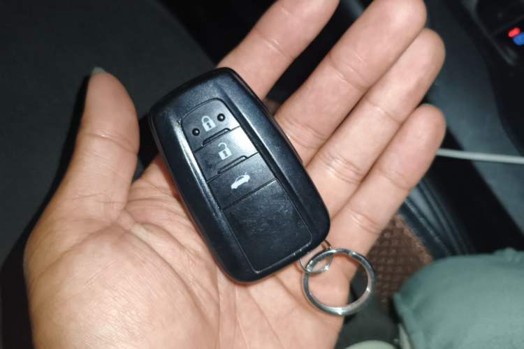 Used Toyota Corolla 2021 Dual-Motor 1.8L E-CVT Elite Edition Vehicle Key