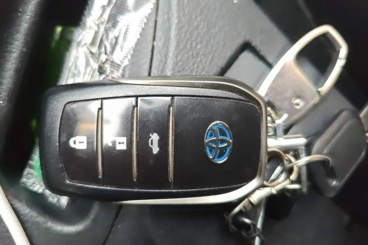 Used Toyota Corolla 2021 Dual-Motor 1.8L E-CVT Elite Edition Vehicle Key