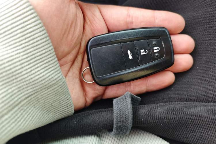 Used Toyota Corolla 2021 TNGA 1.5L CVT Elite Edition Vehicle Key