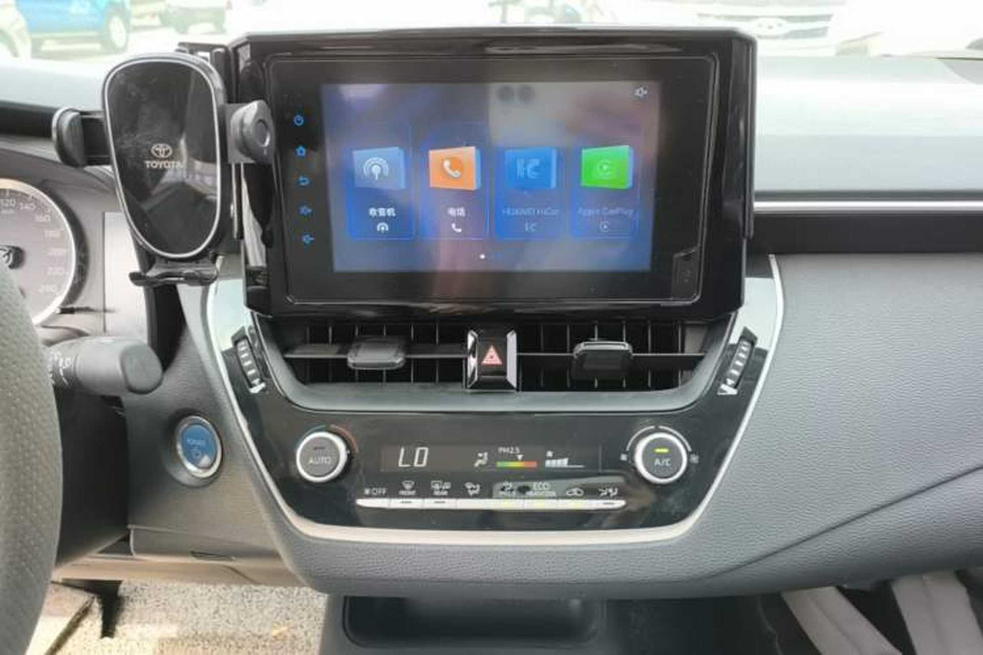 Used Toyota Corolla 2022 Dual-Motor 1.8L E-CVT Pioneer Edition Audio And AC Panel