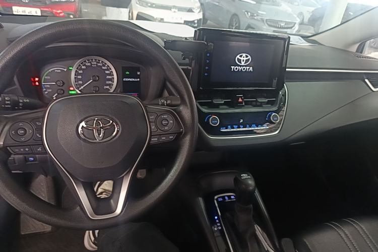 Used Toyota Corolla 2022 Dual-Motor 1.8L E-CVT Pioneer Edition Center Console
