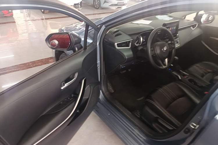 Used Toyota Corolla 2022 Dual-Motor 1.8L E-CVT Pioneer Edition Driver Seat
