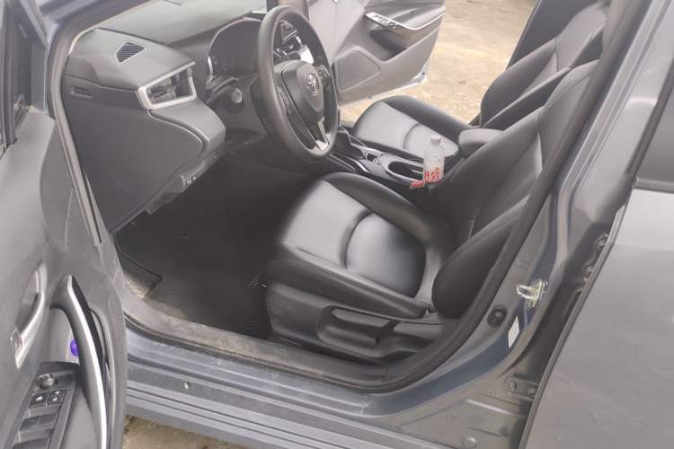 Used Toyota Corolla 2022 Dual-Motor 1.8L E-CVT Pioneer Edition Driver Seat