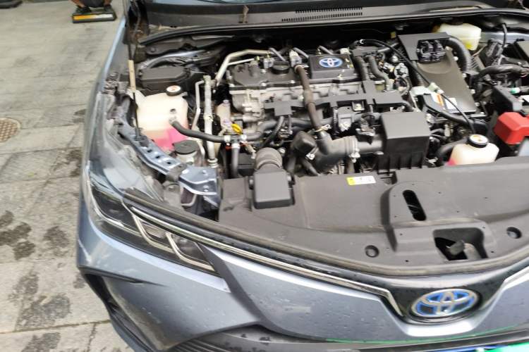 Used Toyota Corolla 2022 Dual-Motor 1.8L E-CVT Pioneer Edition Engine Bay Right