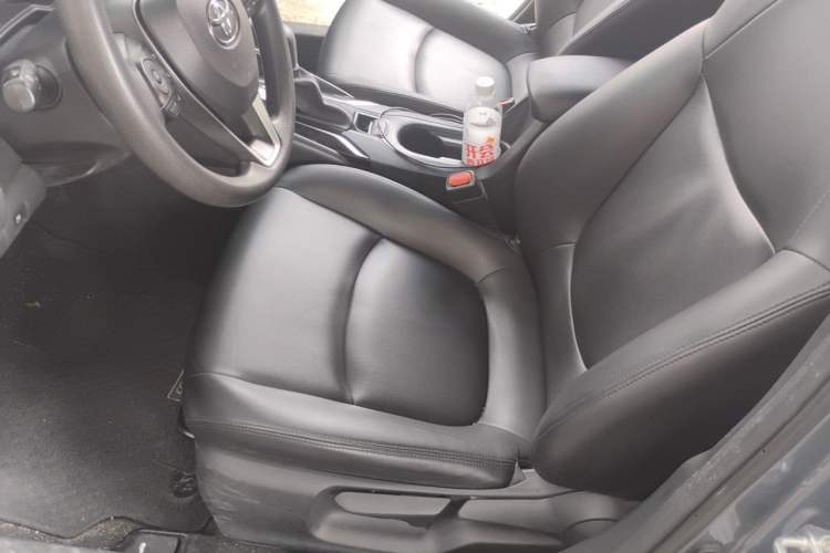 Used Toyota Corolla 2022 Dual-Motor 1.8L E-CVT Pioneer Edition Left Front Seat