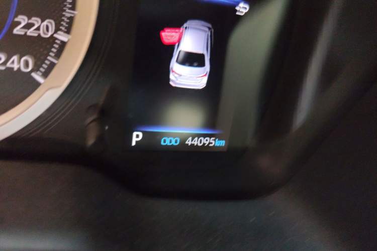 Used Toyota Corolla 2022 Dual-Motor 1.8L E-CVT Pioneer Edition Odometer Close Up
