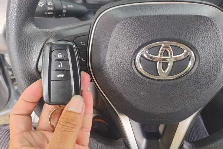 Used Toyota Corolla 2022 Dual-Motor 1.8L E-CVT Pioneer Edition Vehicle Key
