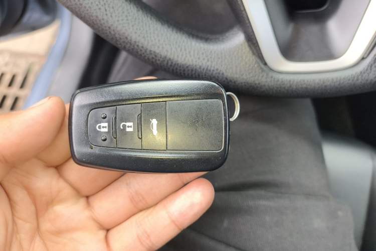 Used Toyota Corolla 2022 Dual-Motor 1.8L E-CVT Pioneer Edition Vehicle Key