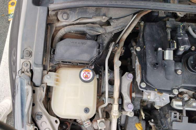 Used Toyota Corolla 2022 Dual-Motor 1.8L E-CVT Pioneer Edition Engine Bay Right