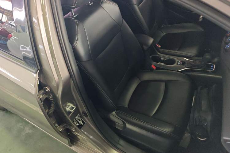 Used Toyota Corolla 2022 1.2T S-CVT Pioneer PLUS Edition Right Front Seat