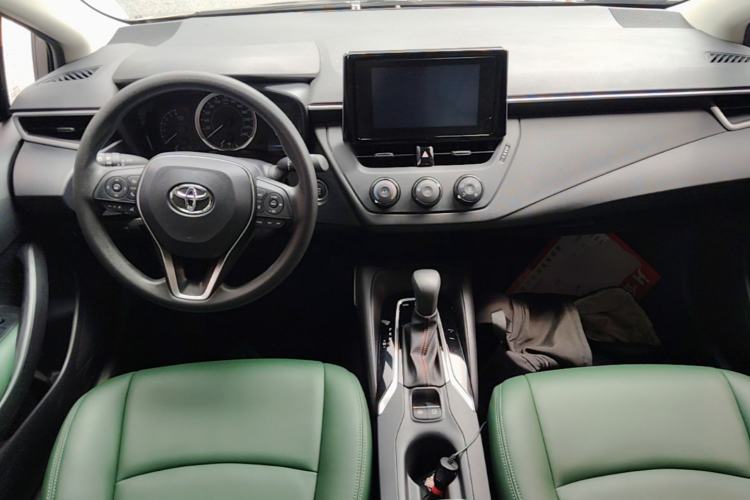Used Toyota Corolla 2022 1.2T S-CVT Pioneer PLUS Edition Center Console