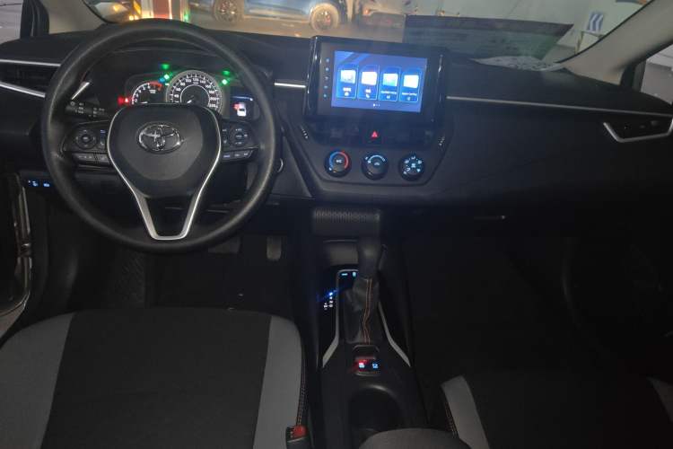 Used Toyota Corolla 2022 1.2T S-CVT Pioneer PLUS Edition Center Console