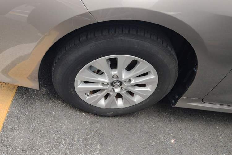 Used Toyota Corolla 2022 1.2T S-CVT Pioneer PLUS Edition Left Front Wheel Hub