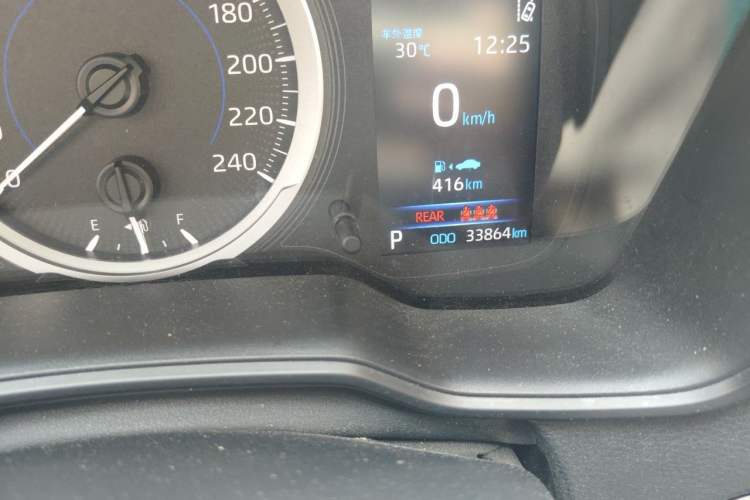Used Toyota Corolla 2022 Dual-Motor 1.8L E-CVT Pioneer Edition Odometer Close Up