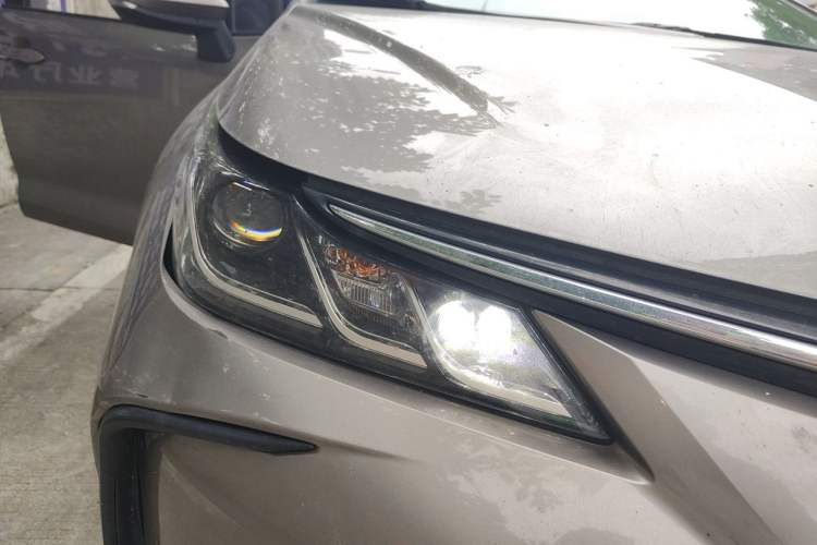 Used Toyota Corolla 2022 Dual-Motor 1.8L E-CVT Pioneer Edition Right Front Headlight