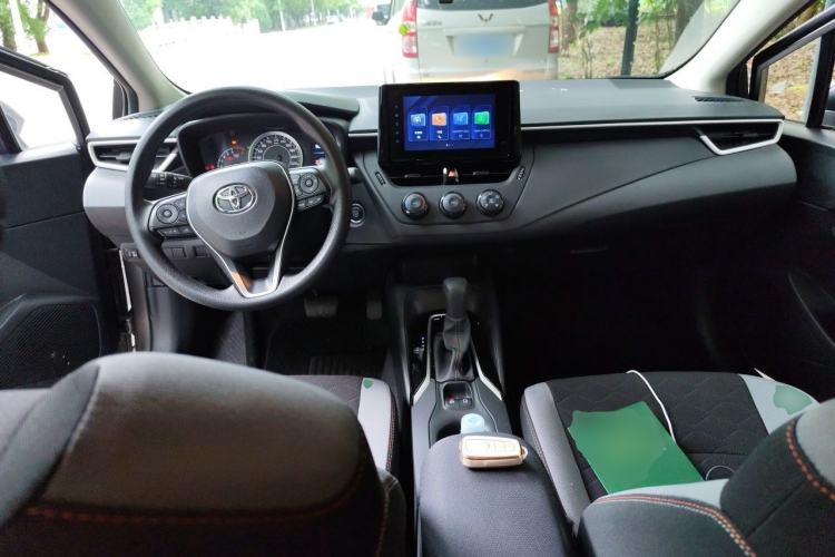 Used Toyota Corolla 2022 1.2T S-CVT Pioneer PLUS Edition Center Console