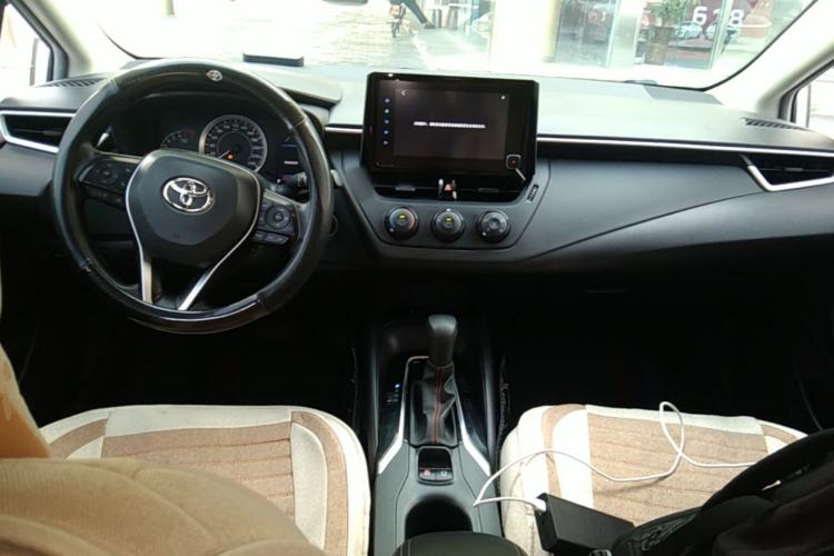 Used Toyota Corolla 2022 1.2T S-CVT Pioneer PLUS Edition Center Console