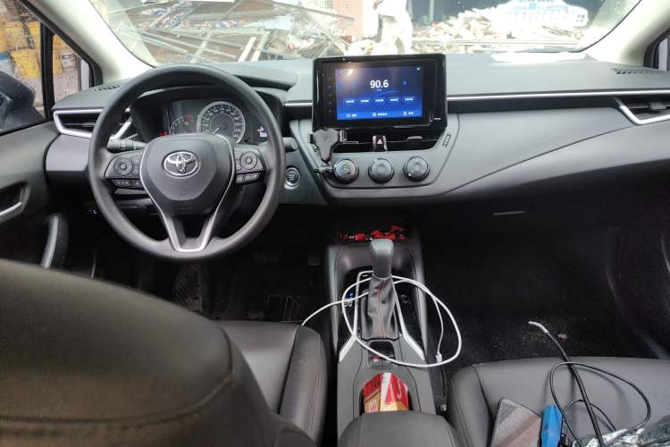 Used Toyota Corolla 2022 1.2T S-CVT Pioneer PLUS Edition Center Console