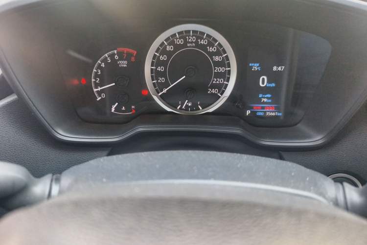 Used Toyota Corolla 2022 1.2T S-CVT Pioneer PLUS Edition Odometer Close Up