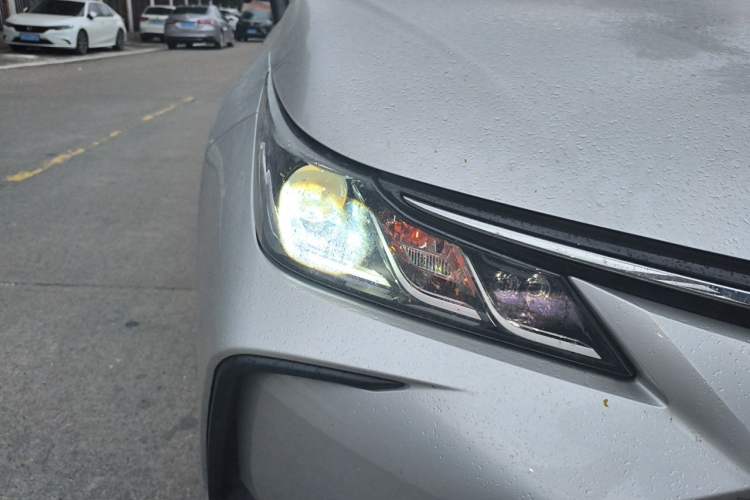 Used Toyota Corolla 2022 1.2T S-CVT Pioneer PLUS Edition Right Front Headlight