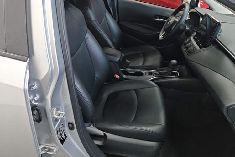 Used Toyota Corolla 2022 1.2T S-CVT Pioneer PLUS Edition Right Front Seat
