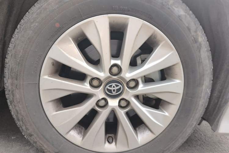 Used Toyota Corolla 2022 1.2T S-CVT Pioneer PLUS Edition Right Front Wheel Hub