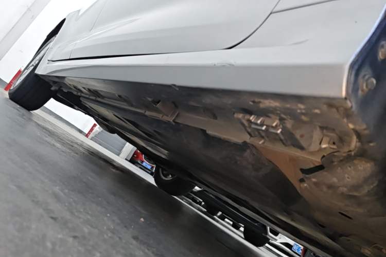 Used Toyota Corolla 2022 1.2T S-CVT Pioneer PLUS Edition Right Side Sill
