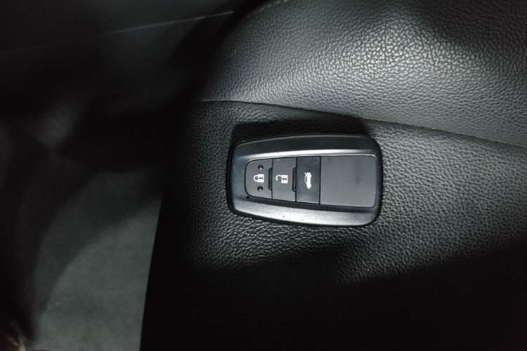 Used Toyota Corolla 2022 1.2T S-CVT Pioneer PLUS Edition Vehicle Key