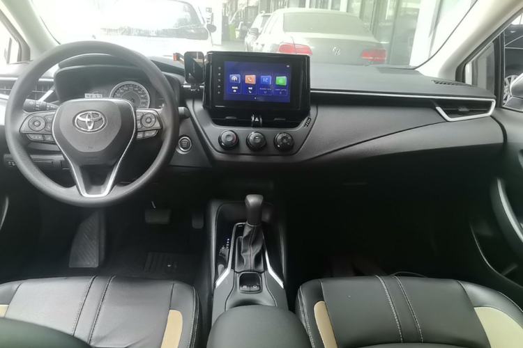 Used Toyota Corolla 2022 1.2T S-CVT Pioneer PLUS Edition Center Console