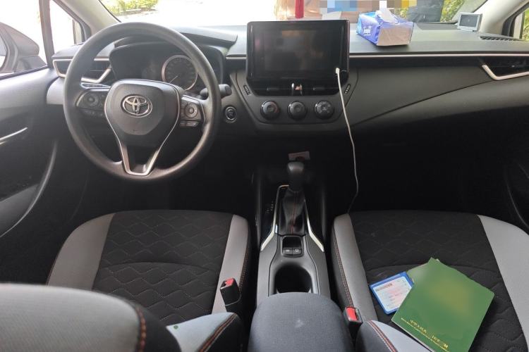 Used Toyota Corolla 2022 1.2T S-CVT Pioneer PLUS Edition Center Console