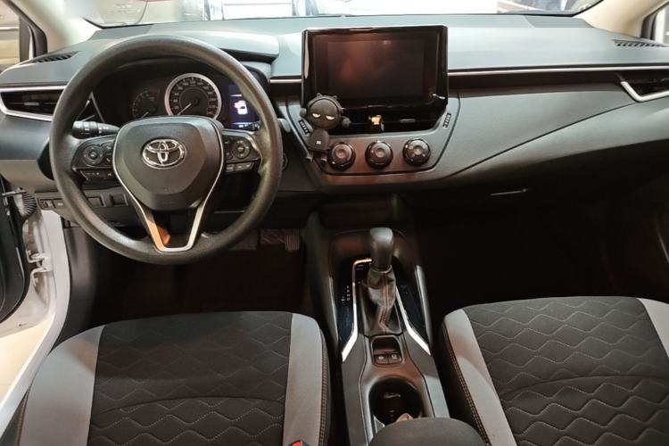 Used Toyota Corolla 2022 1.2T S-CVT Pioneer PLUS Edition Center Console