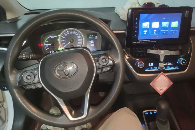 Used Toyota Corolla 2022 Dual-Motor 1.8L E-CVT Pioneer Edition Center Console