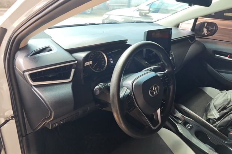 Used Toyota Corolla 2022 1.2T S-CVT Pioneer PLUS Edition Center Console