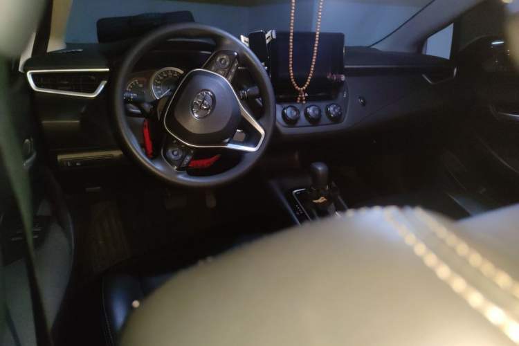 Used Toyota Corolla 2022 1.2T S-CVT Pioneer PLUS Edition Center Console