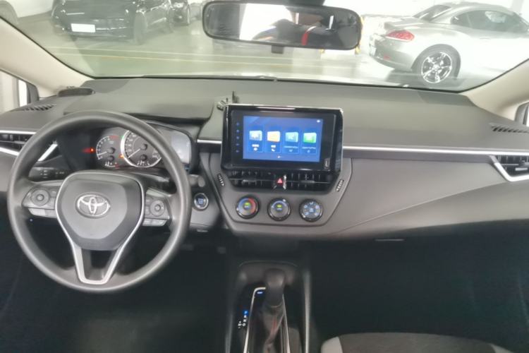 Used Toyota Corolla 2022 1.2T S-CVT Pioneer PLUS Edition Center Console