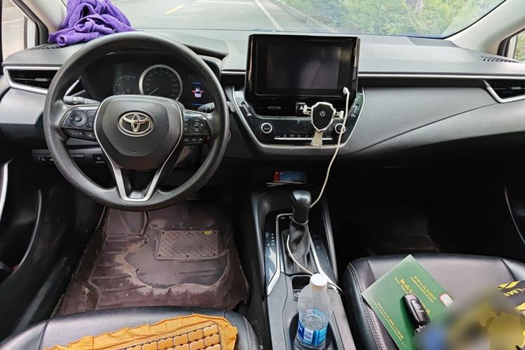 Used Toyota Corolla 2022 Dual-Motor 1.8L E-CVT Pioneer Edition Center Console
