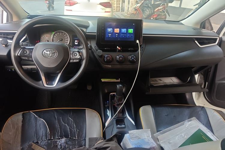 Used Toyota Corolla 2022 1.2T S-CVT Pioneer PLUS Edition Center Console
