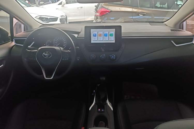 Used Toyota Corolla 2022 1.2T S-CVT Pioneer PLUS Edition Center Console